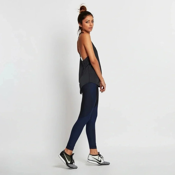 Nike‎ W Tank Elevate Elastika 803557-010 black women’s XS tank top EUC - Picture 3 of 6